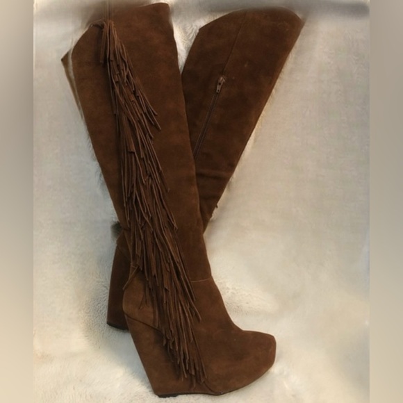 Steve Madden suede knee high fringe boots - Picture 2 of 10